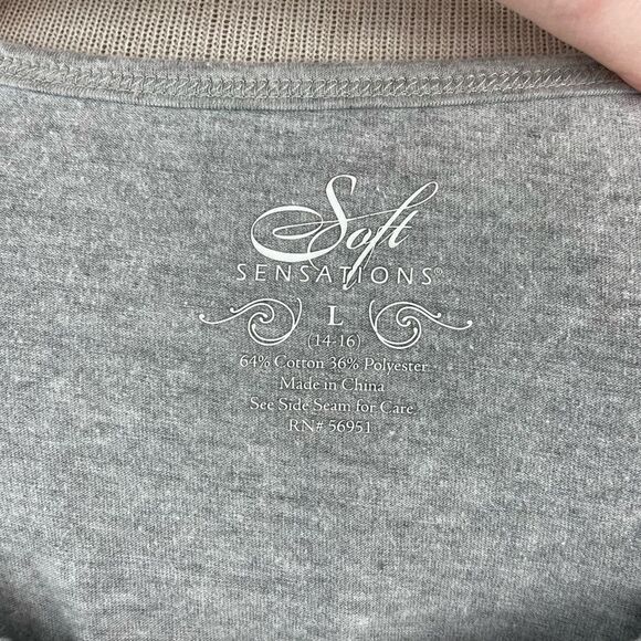 EUC Soft Sensations Womens Christmas Reindeer Pajama Top Size L - Picture 5 of 5